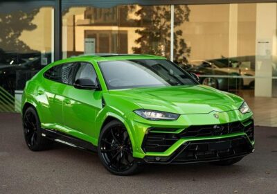 Lamborghini-Urus-Petrol
