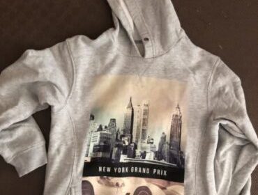 Boys-New-York-Grey-jumper-370×493-2