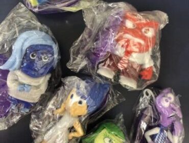 Disney-Inside-Out-figurines-370×493-1