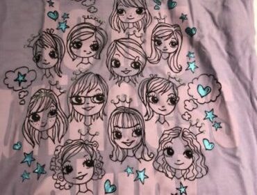 Girls-lavender-Benetton-tshirt-370×493-1