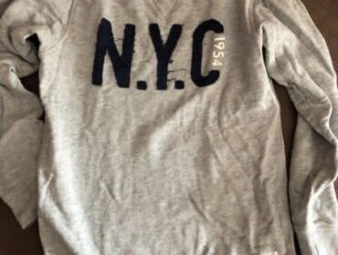 HM-Grey-nyc-jumper-370×493-1