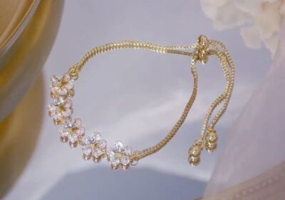 Ladies-14-karat-Flower-bracelet-CZ