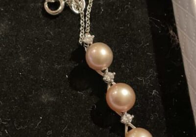 Ladies-pink-freshwater-pearl-pendant-necklace