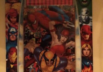 Marvel-Hero-colour-pencils-set-in-tin