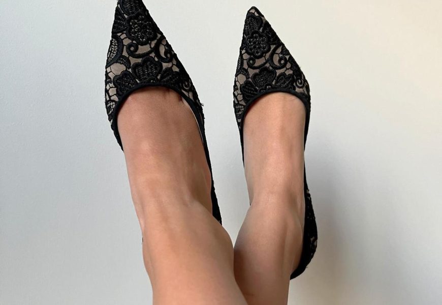 Guess Women’s Black Courts
