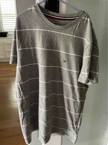 Tommy Hilfiger Grey T-Shirt