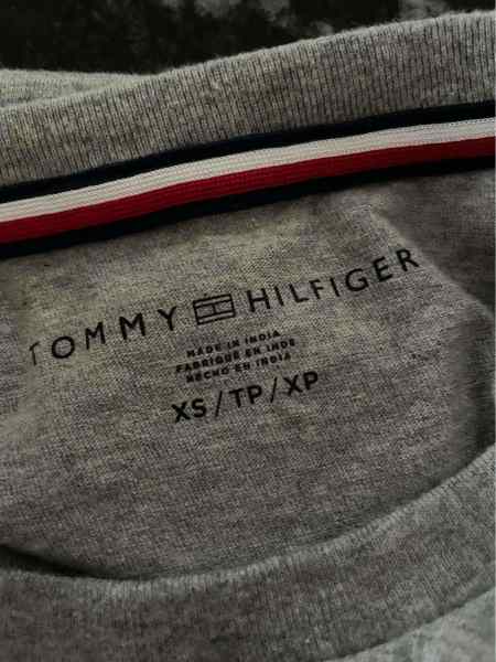 Tommy Hilfiger Grey T-Shirt