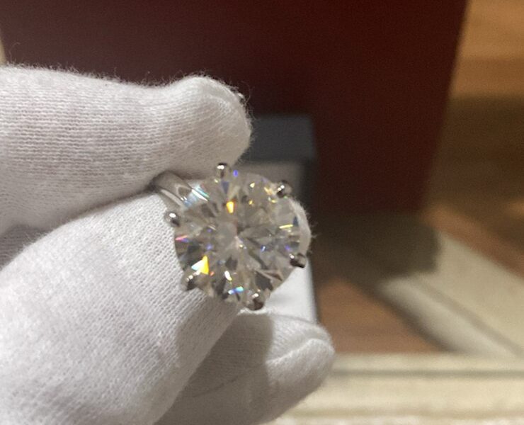 DIAMOND RING 10 CT LAB
