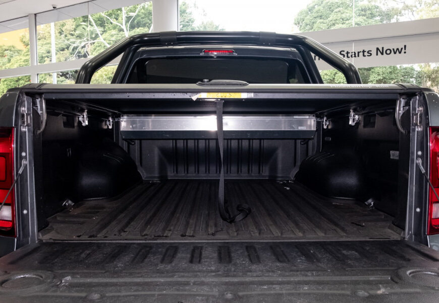 2021 Volkswagen Amarok TDI580 Black Edition