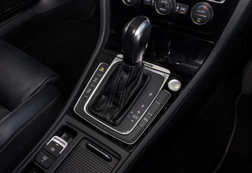 2019 Volkswagen Golf R