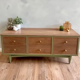 Mid Century Sideboard / Dresser / Drawers